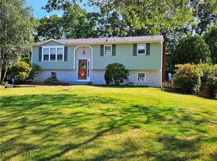 55 Ebony Ct, North Kingstown, RI 02852