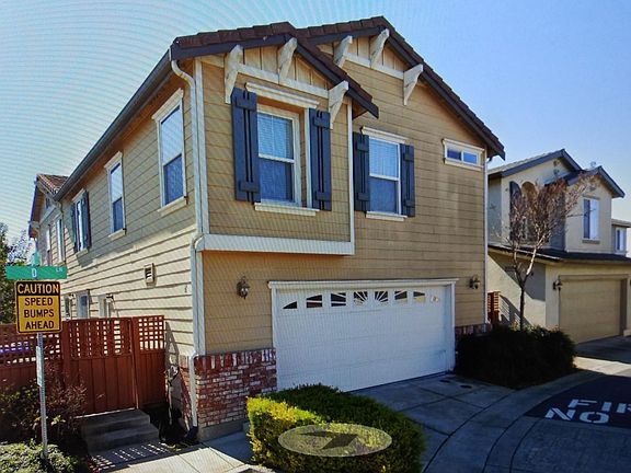 2nd image of 3044 Puffin Cir