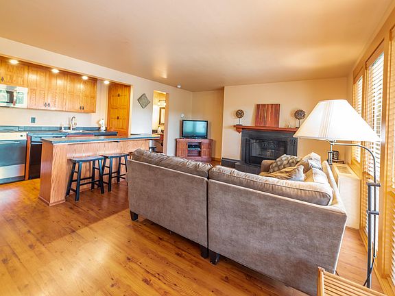 3rd image of 18575 SW Century Dr Unit 1511