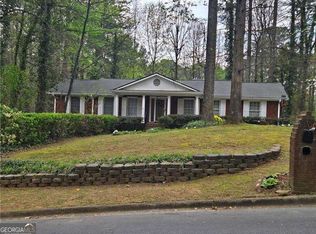 2900 Cherry Blossom Ln, East Pt, GA 30344