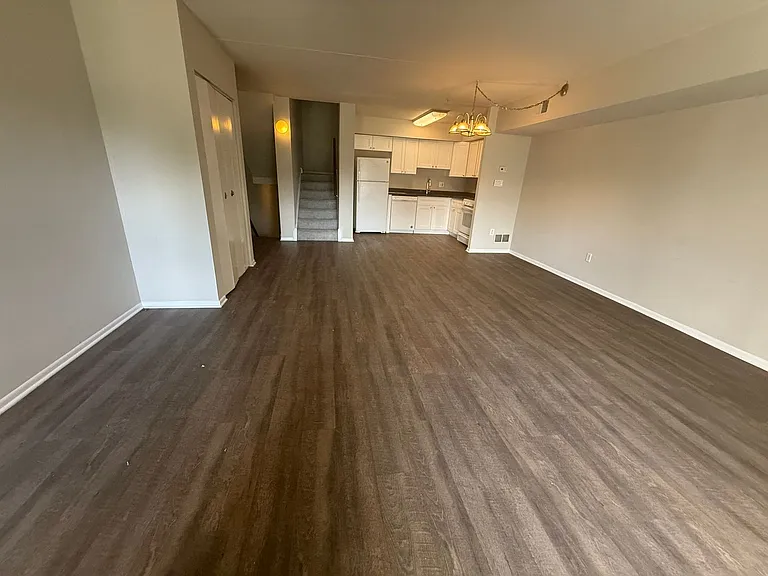202 Stony Way — Photo 13