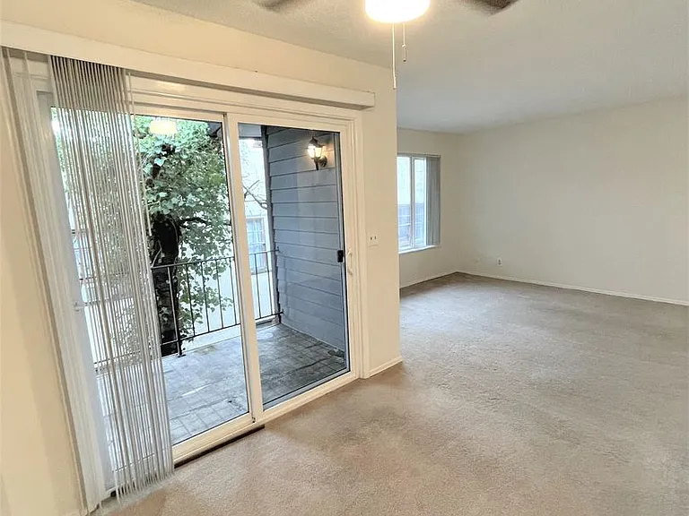 1815 NE 15th Ave — Photo 5