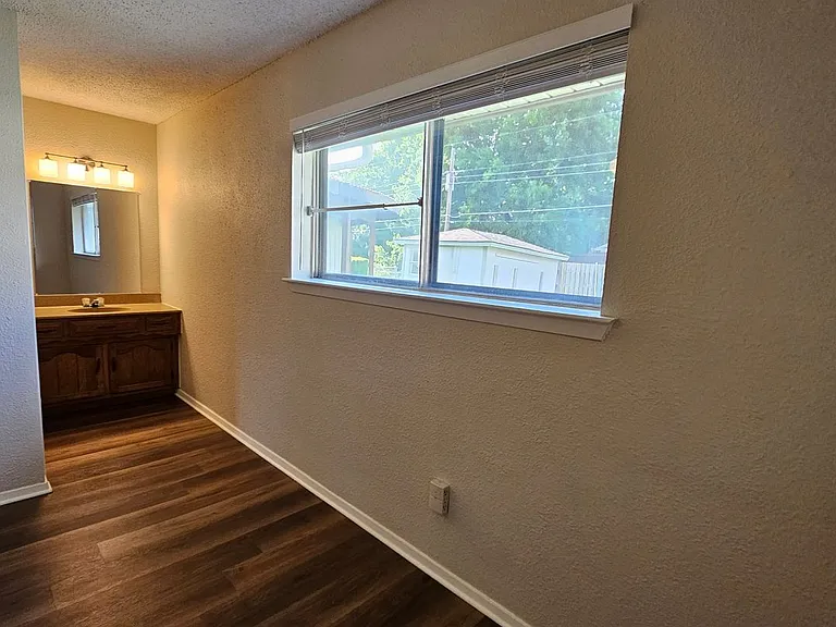 213 Melinda Dr — Photo 40