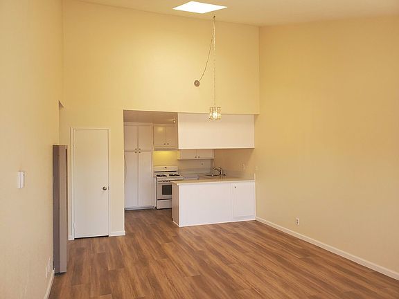 5th image of 1261 W 166th St #C