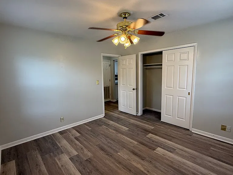 1746 E Avalon Cir #B — Photo 17