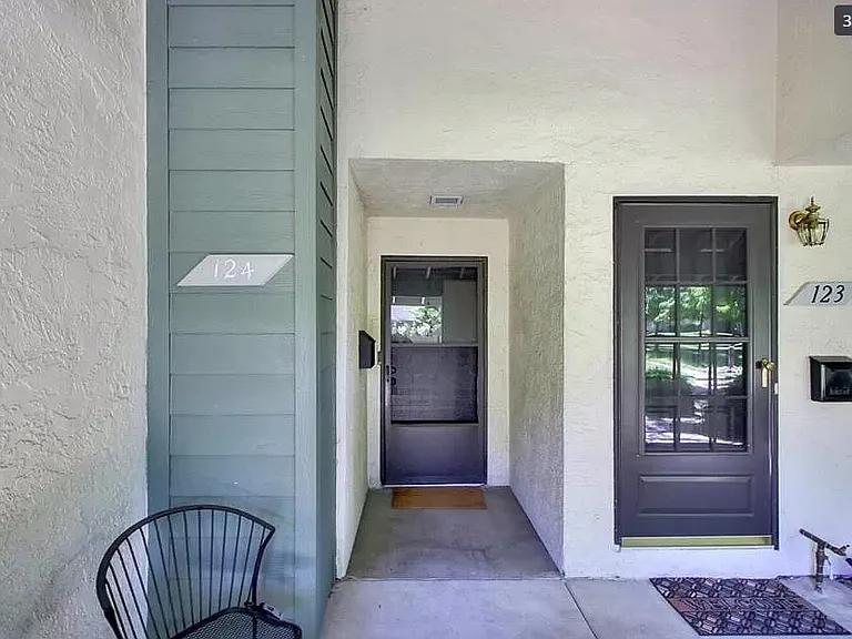 124 Touchstone Pl — Photo 3