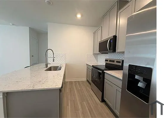 2429 Corinthus Bnd — Photo 9