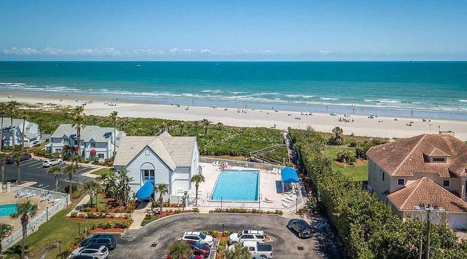 1st image of 518 Beach Park Ln