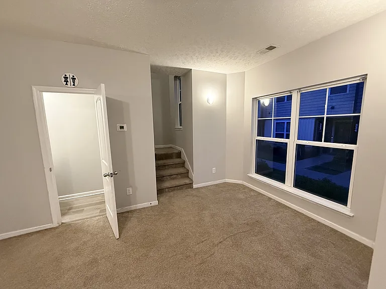 400 Rick McCormick Dr — Photo 13