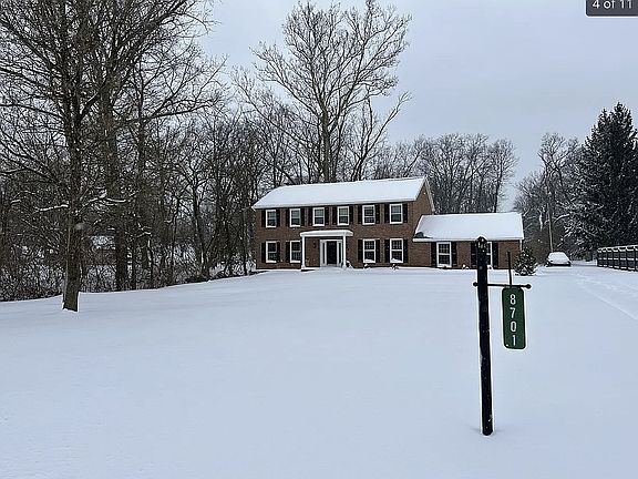 Huge front and back yard 