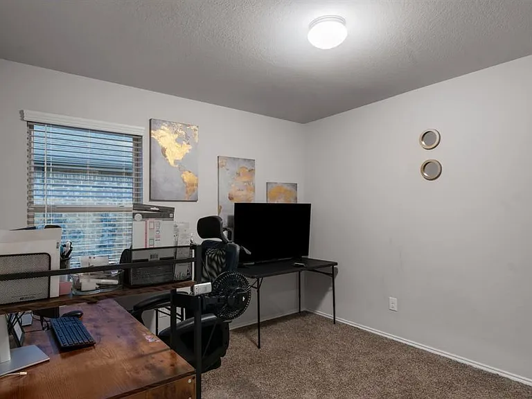 518 Poppy Field Ct — Photo 20