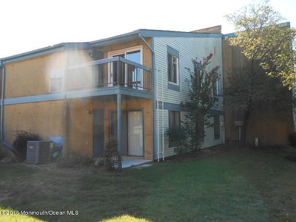 2nd image of 23 Newport Ct #246