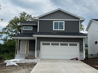 611 W Wright Rd, Norwalk, IA 50211