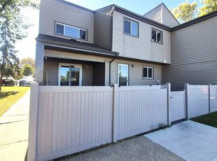 Cedarwood Court, Edmonton, AB T6K 3Y1