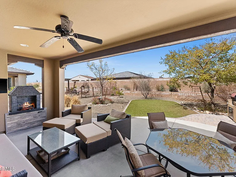 3913 Gold Ridge Rd — Photo 3