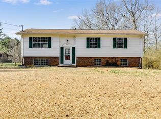 28 Andrea Ln, Carrollton, GA 30117