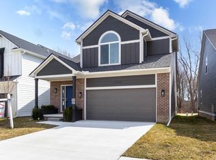 27632 Maryjane Ln E, Chesterfield, MI 48047