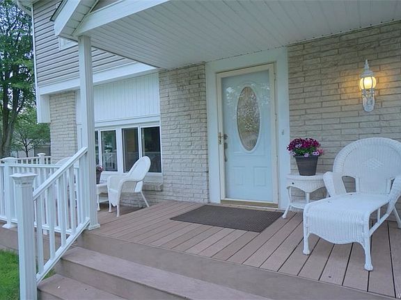 2nd image of 132 Cranburne Ln