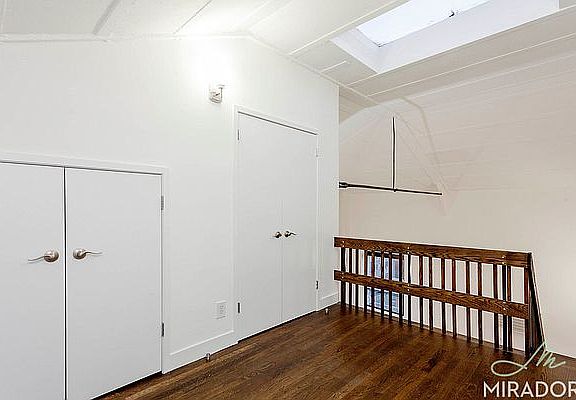 3rd image of 304 E 20th St Ph C