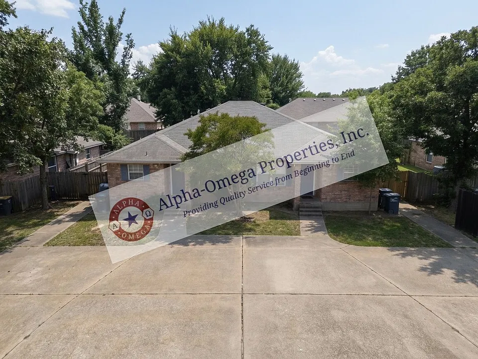 2404 Brittain Ct