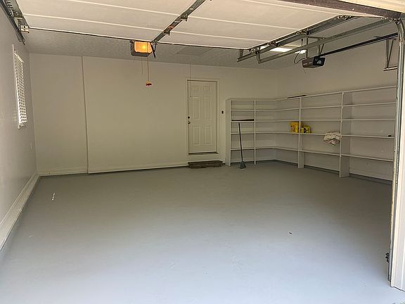 5th image of 227 Northlan Cir