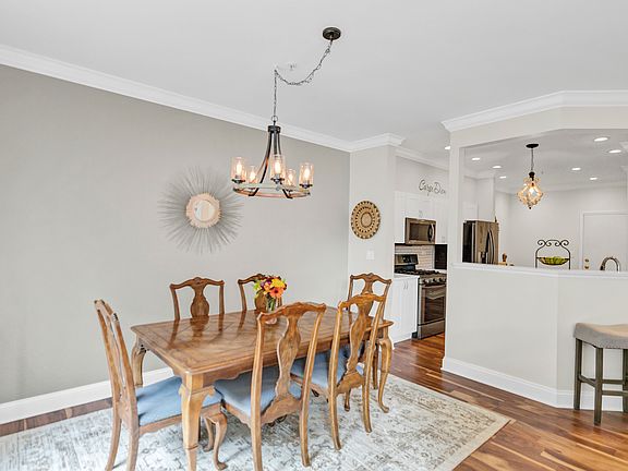 5th image of 730 Stuarts Dr #730