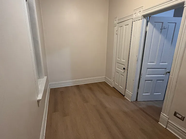817 N Damen Ave #1F — Photo 6