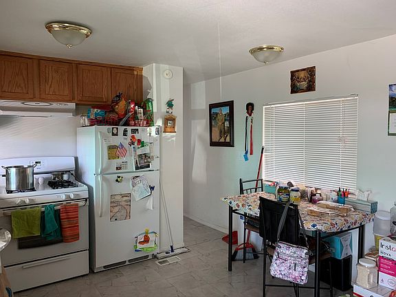 4th image of 332 N Stardust Ln