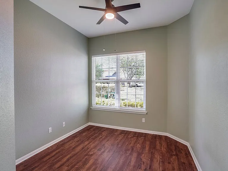 2985 Overland St — Photo 14
