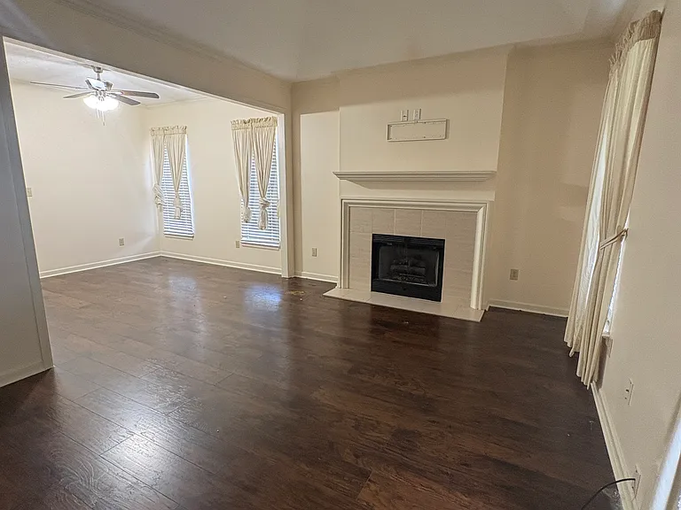 2041 Station Ct — Photo 3