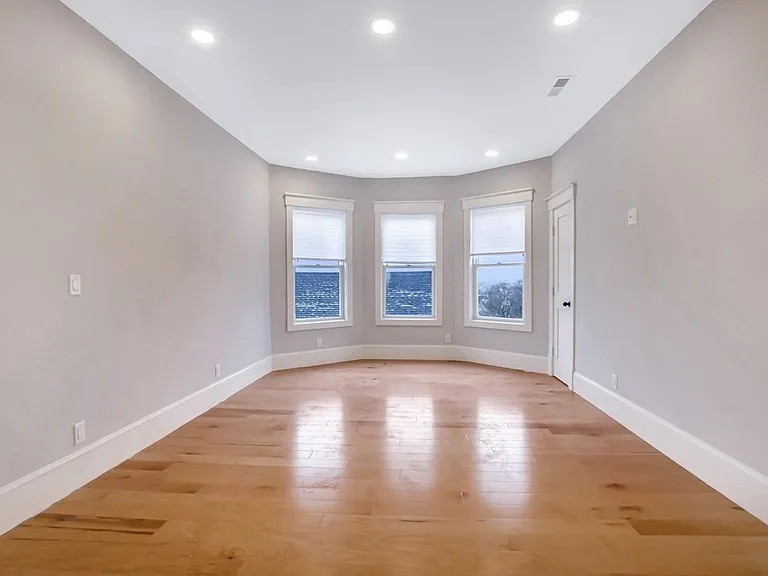 9 Woodward Park St #1 — Photo 5