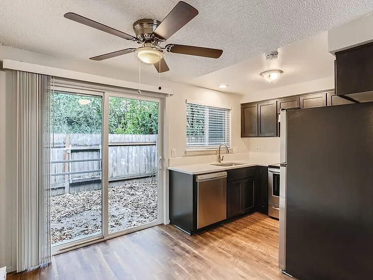 4795 SW Larch Dr — Photo 12