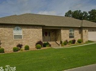 136 Wolf Ridge Dr, Hot Springs, AR 71913