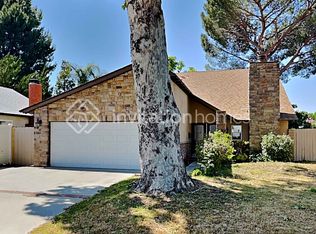 23521 Via Chantilly, Santa Clarita, CA 91355
