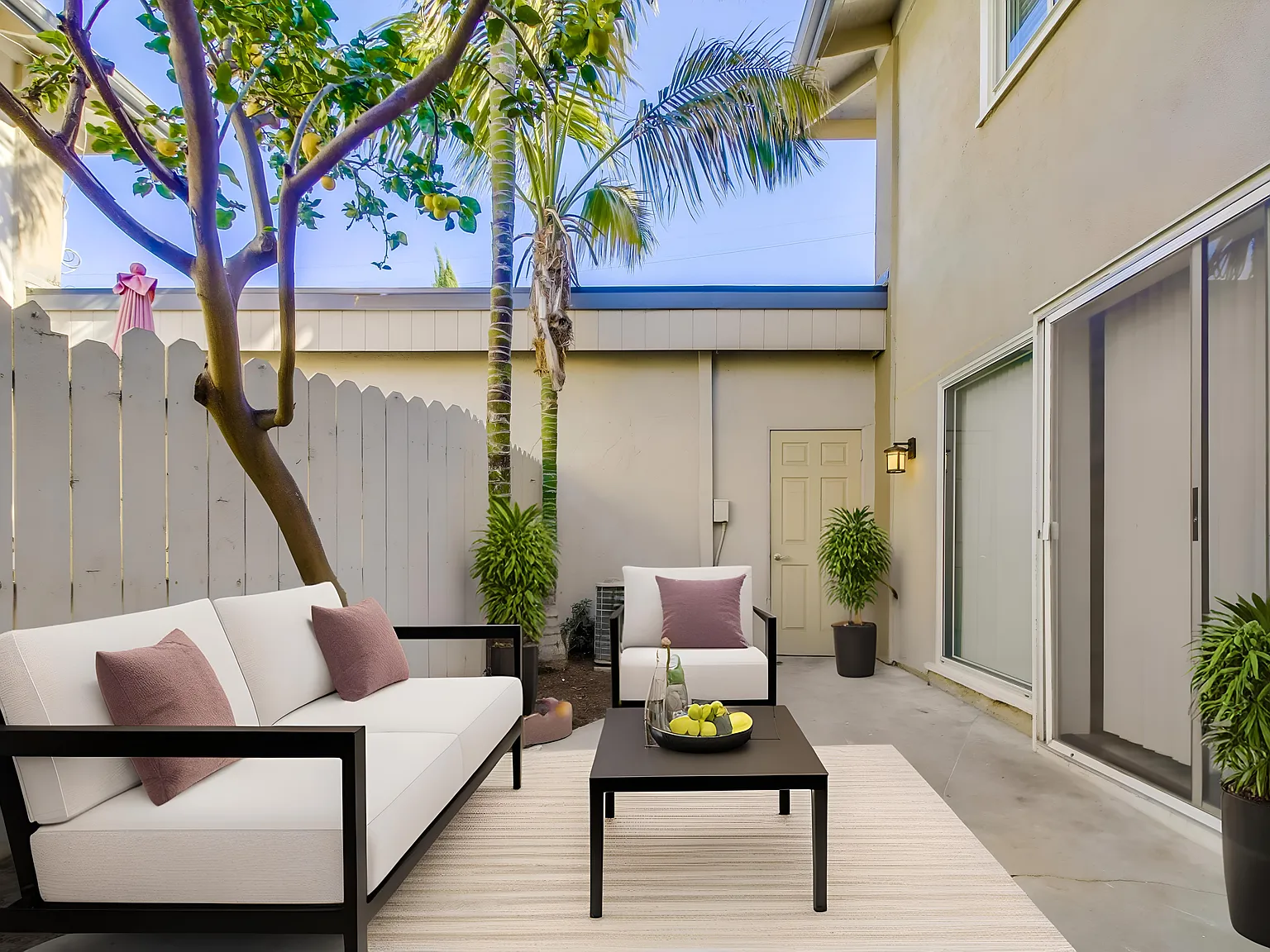 Fairway Villas Apartment Homes — Photo 2