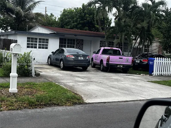6125 Dawson St, Hollywood, FL 33023