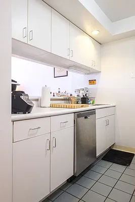 Rented by Citi Habitats | media 12