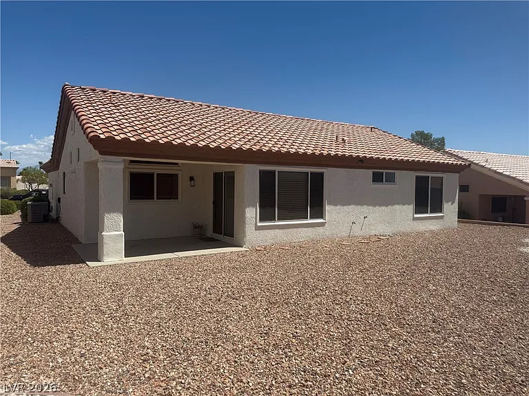 9909 Bundella Dr — Photo 47