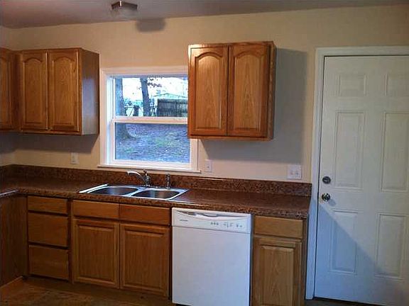 2nd image of 315 Nawaka Ave