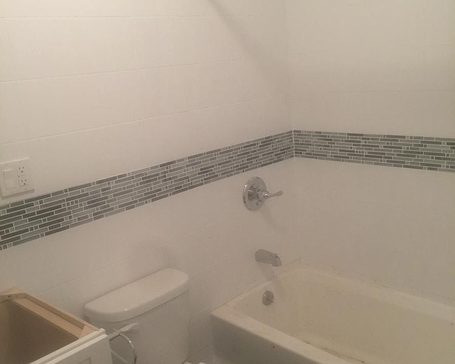 2nd image of 1770 E 22nd St