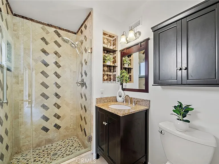 9404 El Blanco Ave — Photo 16