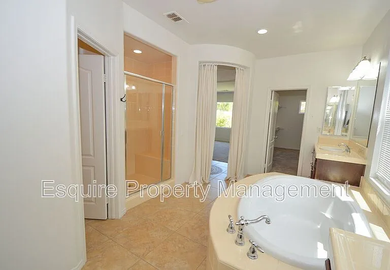 13735 Blue Ridge Way — Photo 19