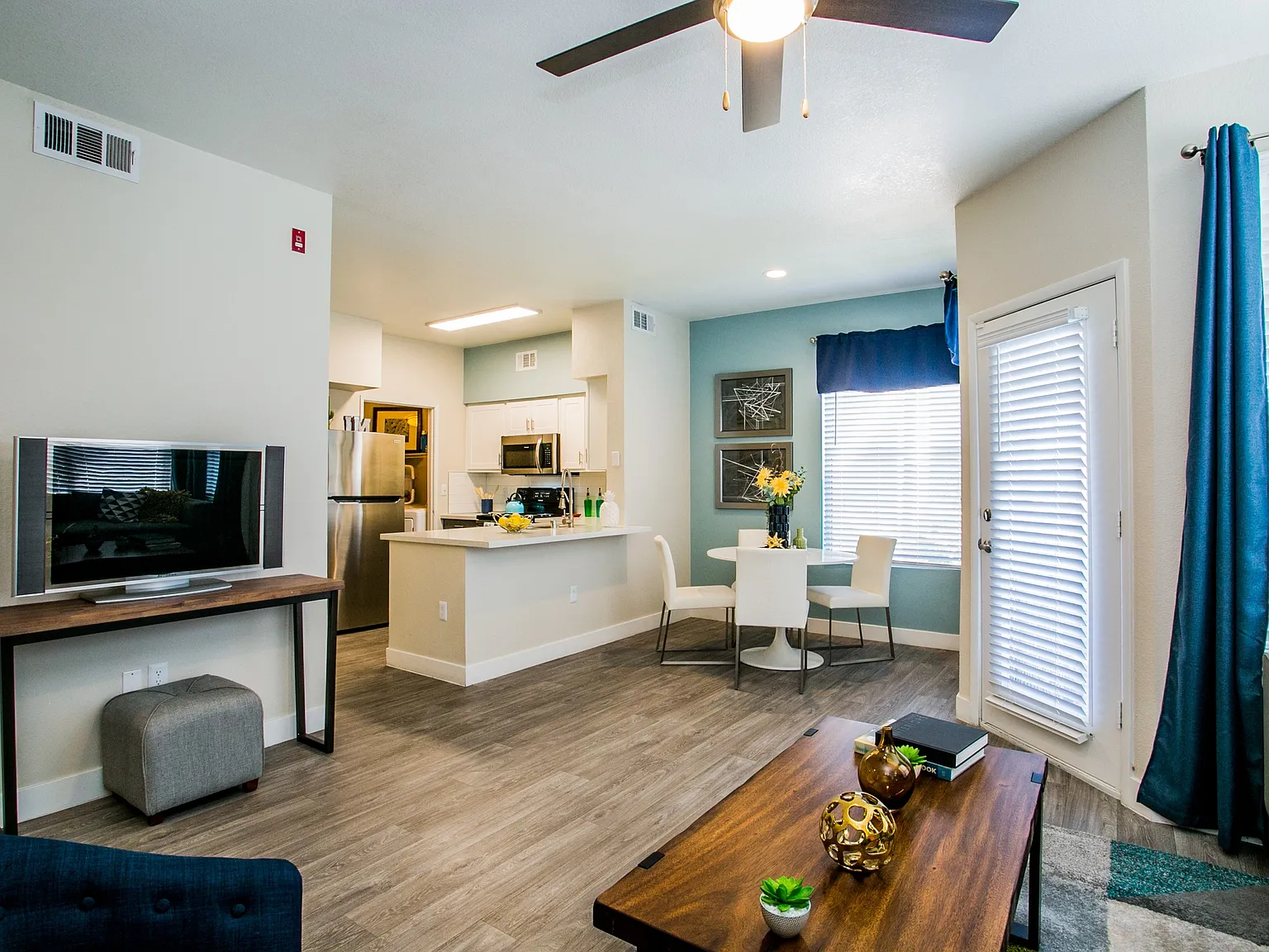 The Layne at Peccole Ranch — Photo 3