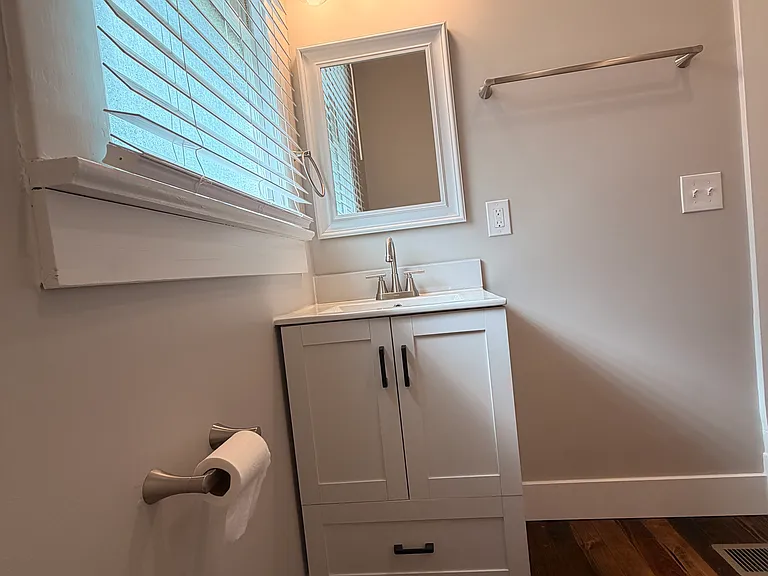4730 Walter St — Photo 14