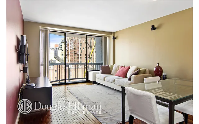 Rented by Douglas Elliman | media 17