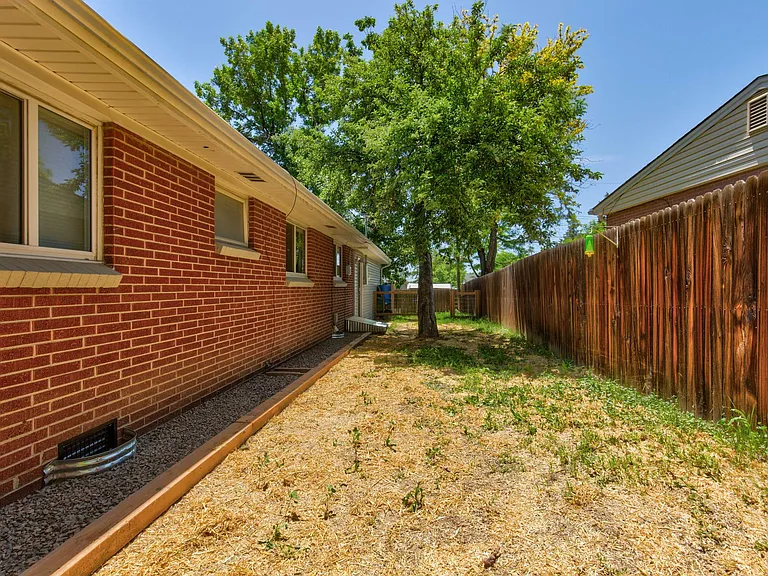 5303 Jellison St — Photo 23
