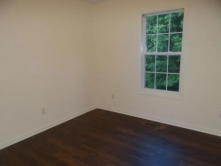 510 Overlook Cir — Photo 8