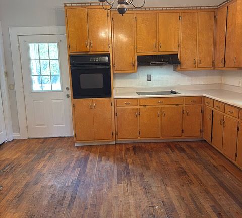 3rd image of 131 3rd St