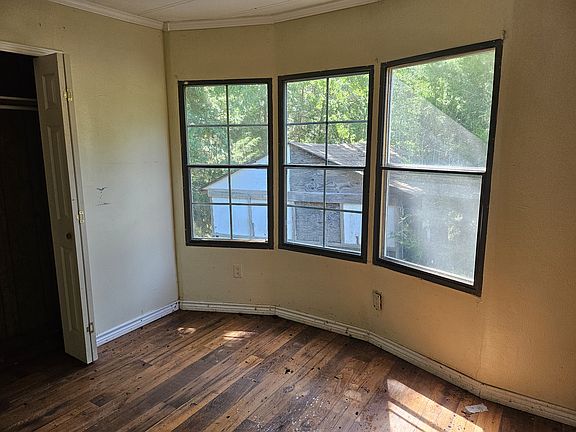 2nd image of 308 Chance Dale Rd