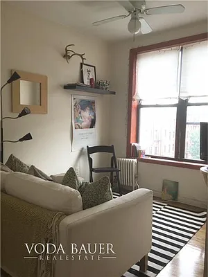 Rented by Voda Bauer Real Estate | media 13